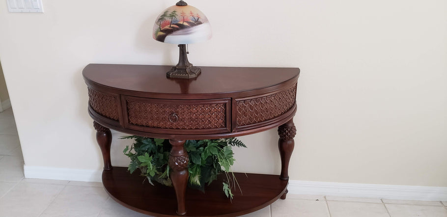 Tommy Bahama Style Throughout w Lamps & Decor