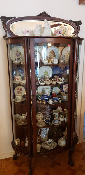 "Mabel was an Artist & He Has Recliners in EVERY Room! Fri & Sat 4/16/21 & 4/17/21 from 9am - 2pm