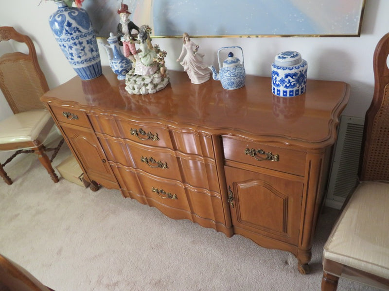 "Sew Sew Happy" - 11 Sewing Machines !!!