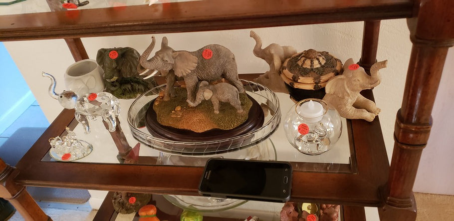 "Birds & Dogs Smalls Plus African & Asian Artwork" - Wonderful Gifts & Cottage Style Furniture - Dealers Welcome!