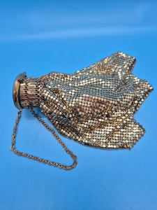 Vintage Whiting & Davis Gold Mesh Beggar's Purse