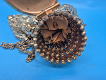Vintage Whiting & Davis Gold Mesh Beggar's Purse