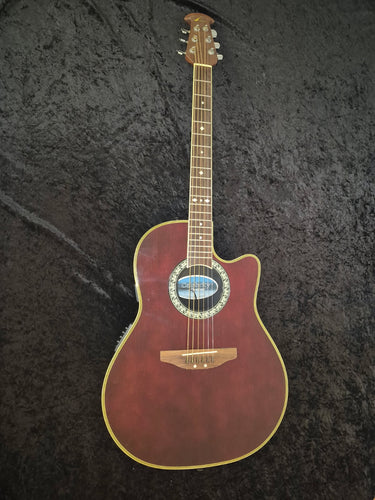Ovation Celebrity CC057 Acoustic/Electric Guitar