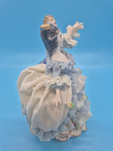 Porcelain Lovers Dancing - Blue & White Dresden Lace