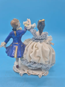 Porcelain Lovers Dancing - Blue & White Dresden Lace