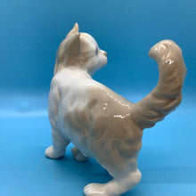Nao Spain Porcelain Cat Figurine