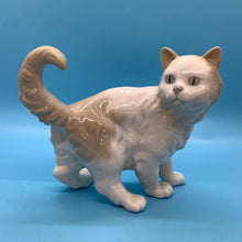 Nao Spain Porcelain Cat Figurine